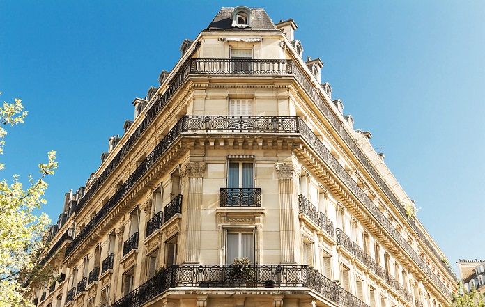 Visuel d'un batiment haussmannien à paris